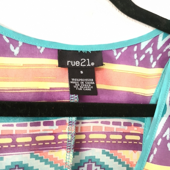 Rue21 Multi Color Tunic Top - Picture 9 of 10